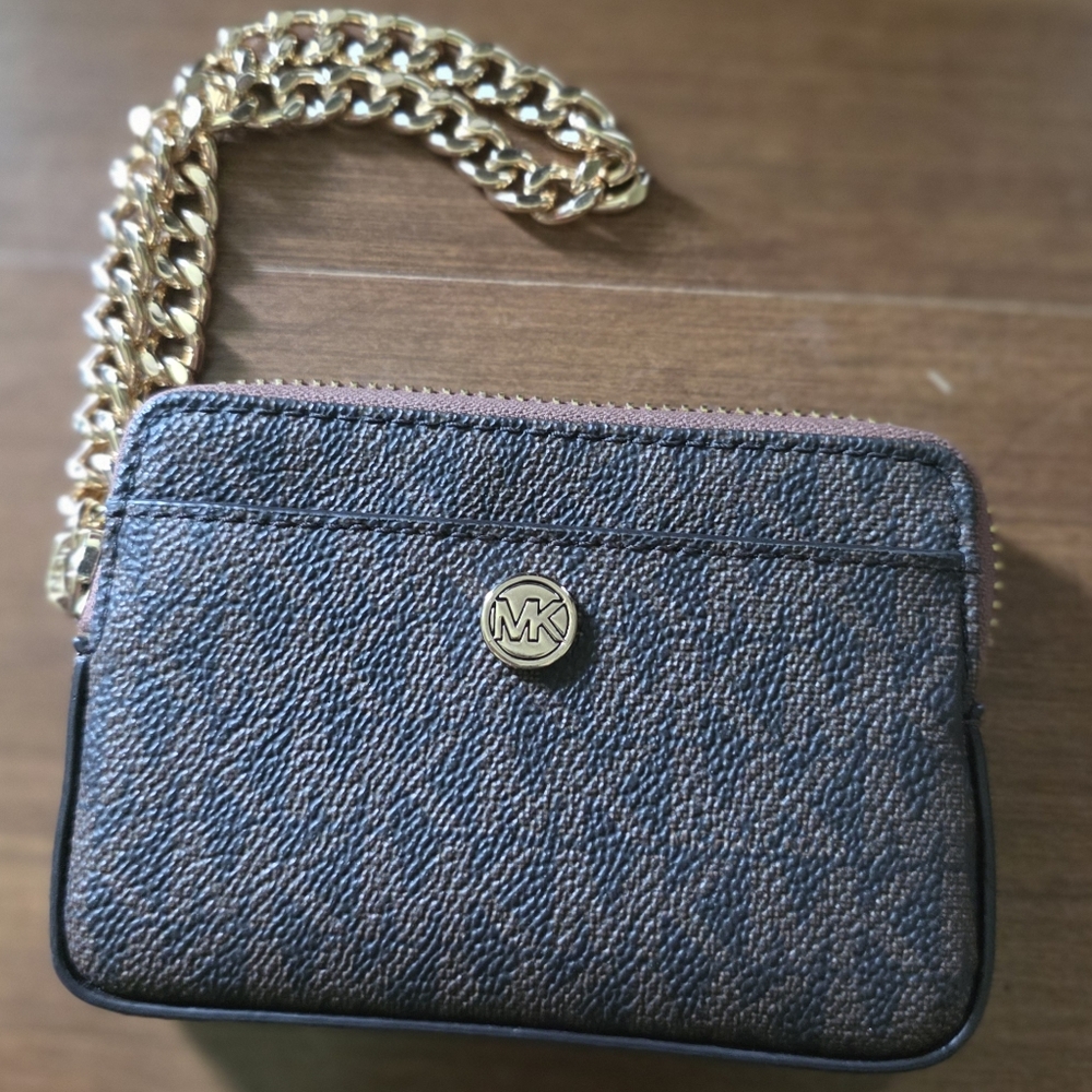 Brown Leather Crossbody Bag with Gold Chain